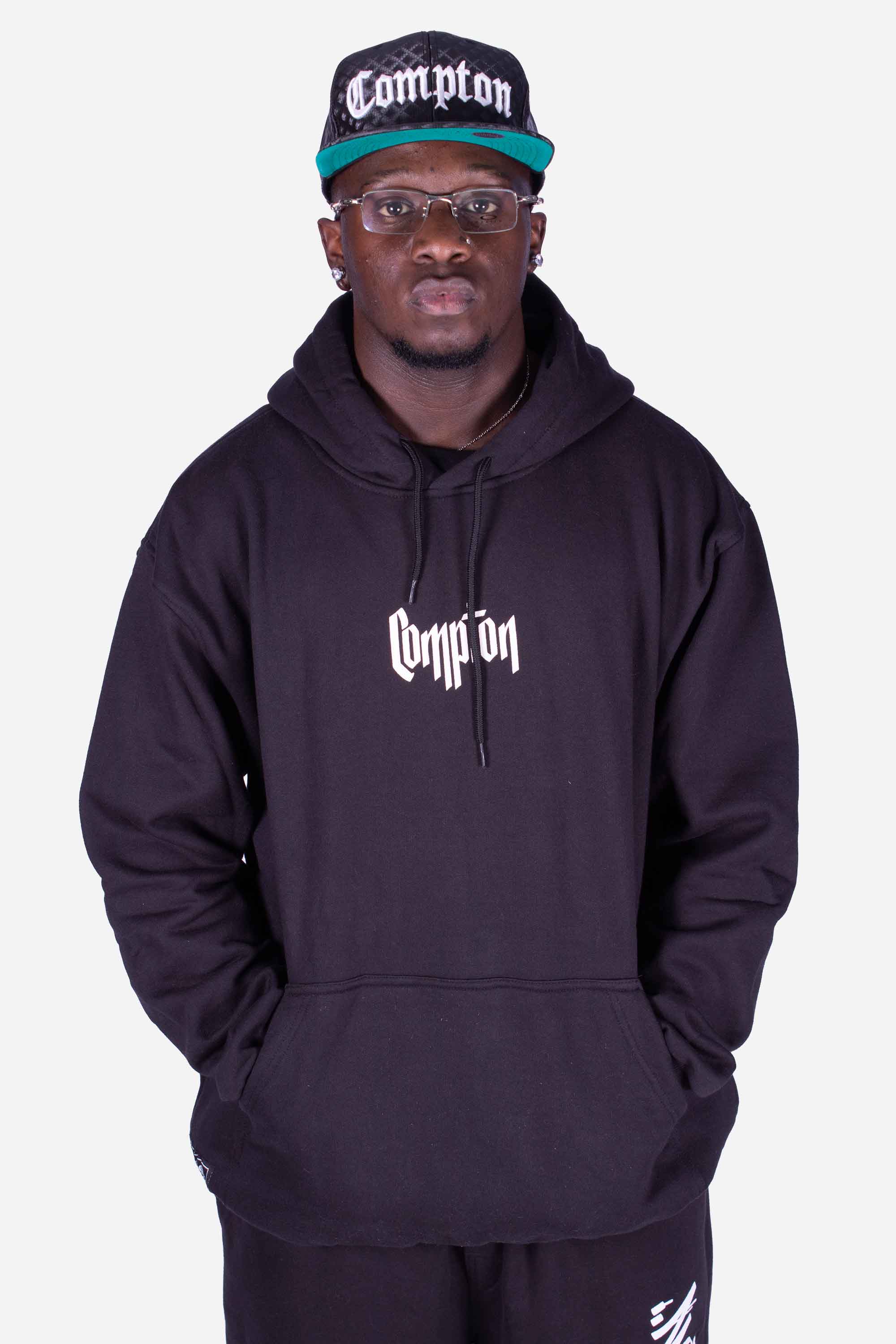 <p><b>Altura:</b> 1.75</p><p><b>Peso:</b> 83</p><p><b>Tamanho:</b> G1</p>